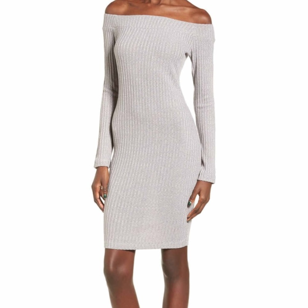 Socialite did the shoulder dress